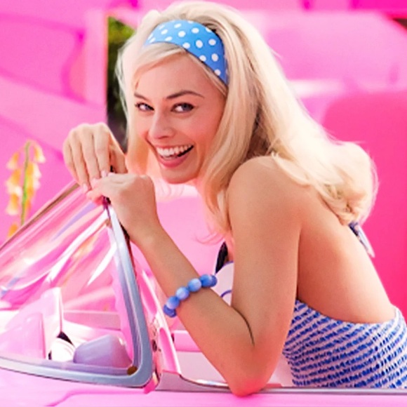 Meet your Posher, Whitney - Picture 1 of 1